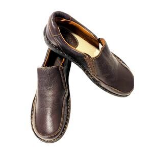 Cabelas Casual Slip On Shoes Dark Brown Leather Elastic Inserts Womens Size 6.5